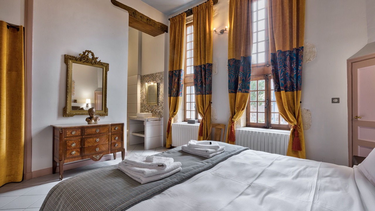 Photo of Bedroom in Cuisery