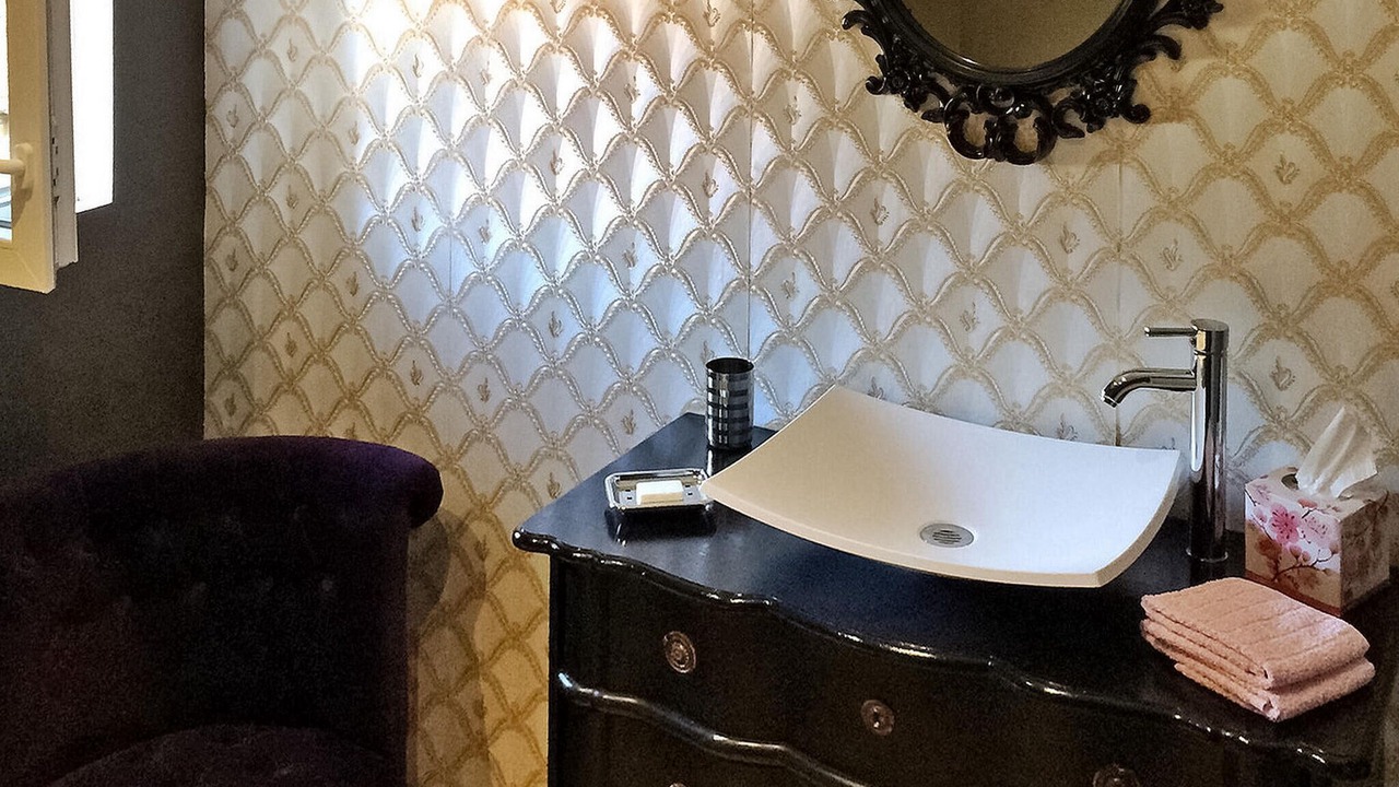 Photo of Bathroom in Sainte-Cecile-les-Vignes
