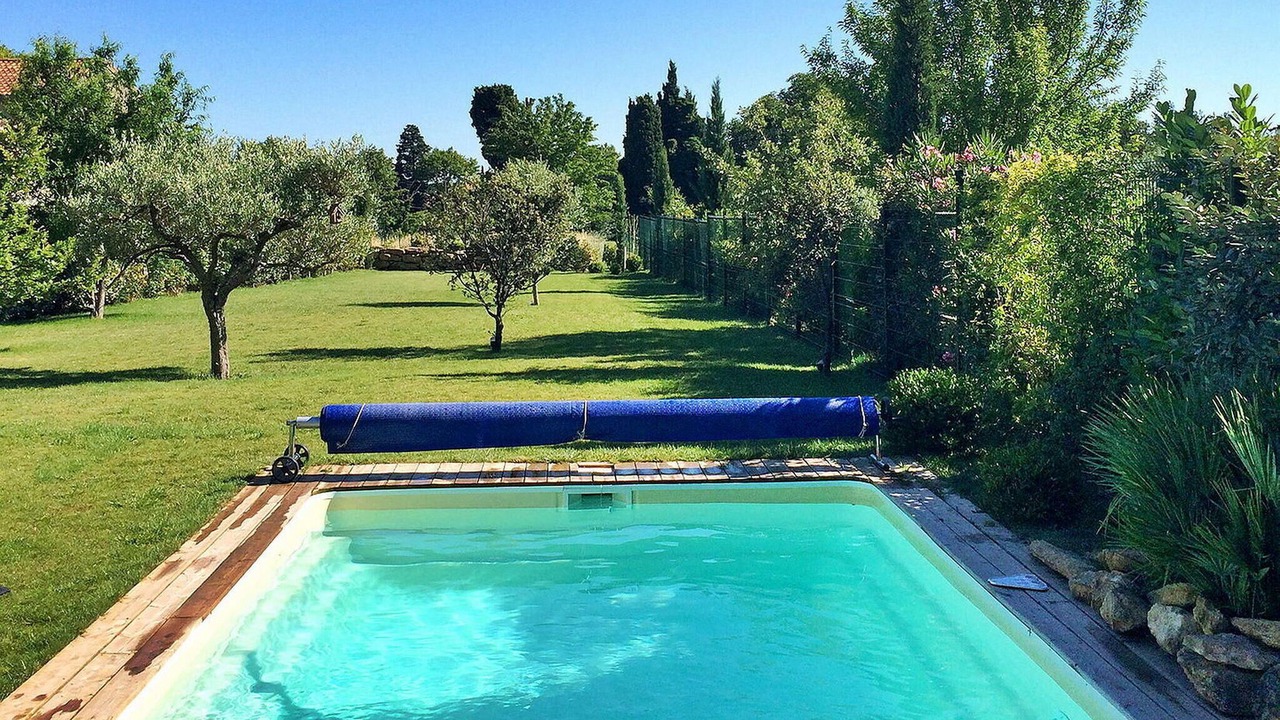 Photo of Outdoor in Sainte-Cecile-les-Vignes