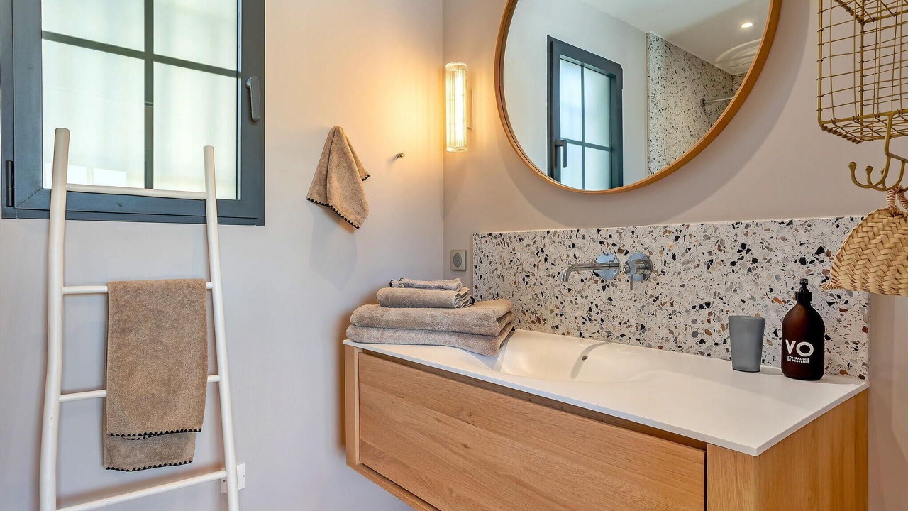 Photo of Bathroom in Roussas