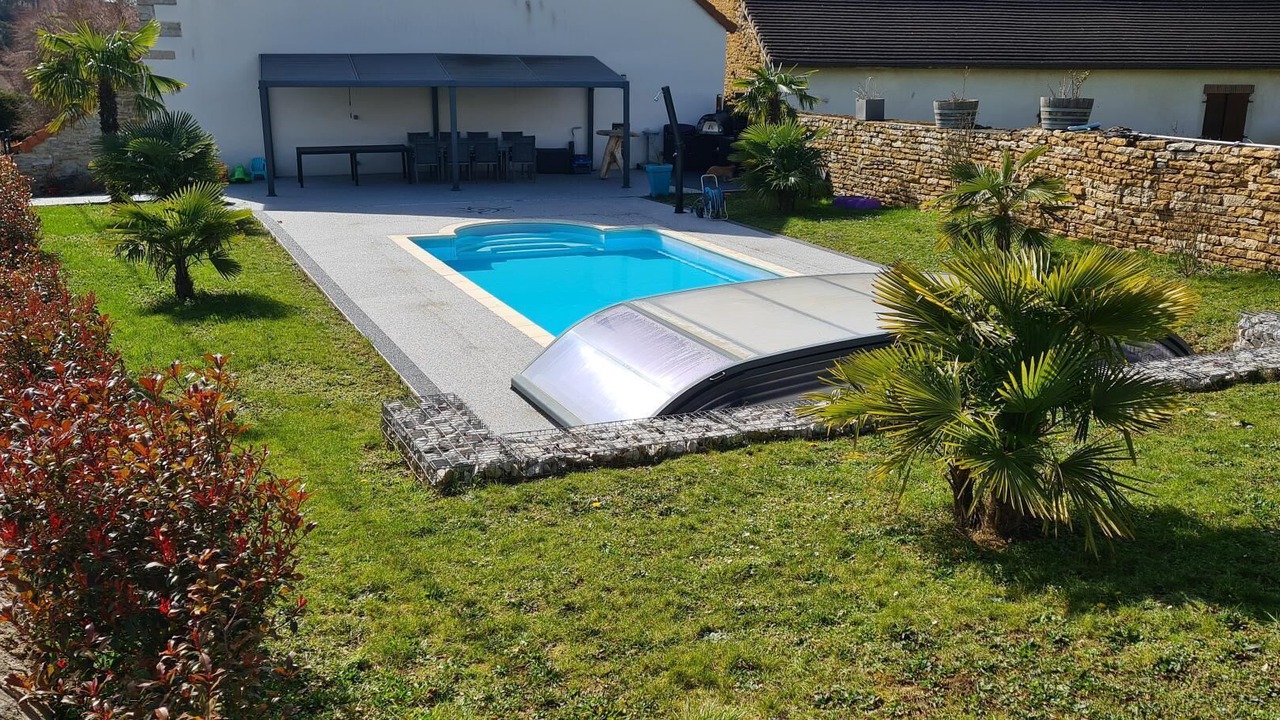 Photo of Outdoor in Mantry