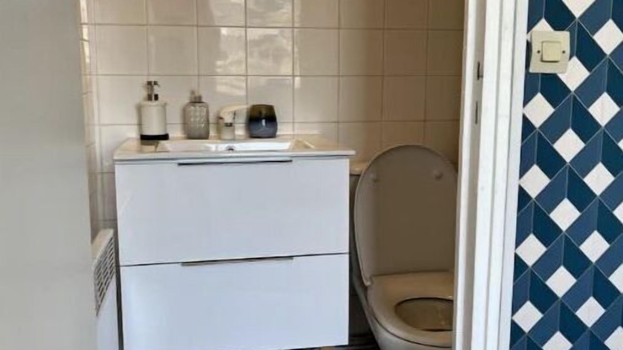 Photo of Bathroom in Le Kremlin-Bicetre