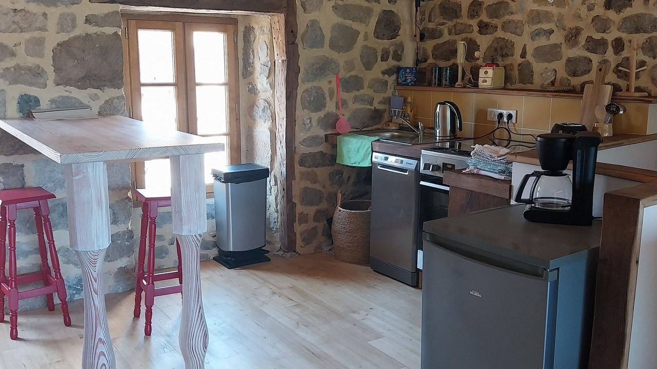 Photo of Kitchen in Saint-Martin-de-Valamas