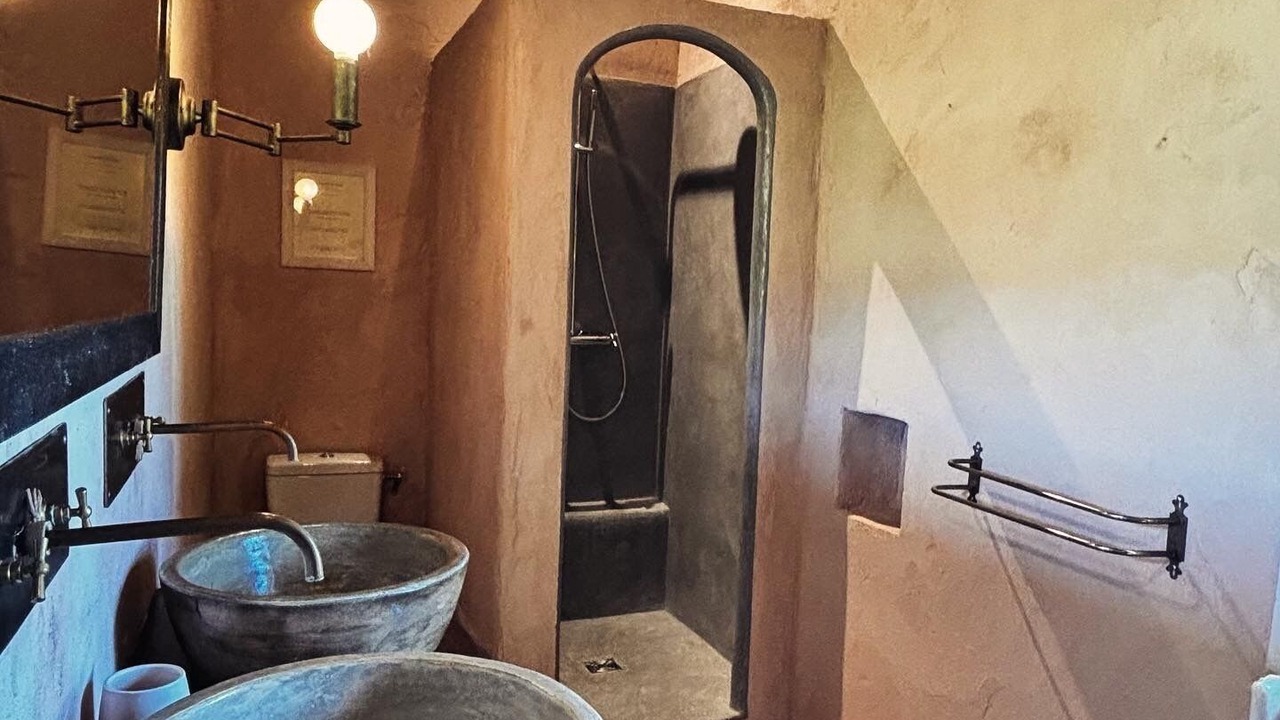 Photo of Bathroom in Saint-Pierre-de-Vassols