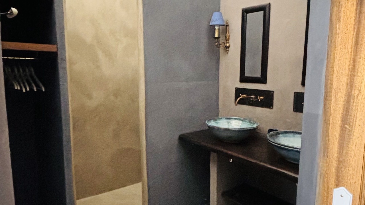 Photo of Bathroom in Saint-Pierre-de-Vassols