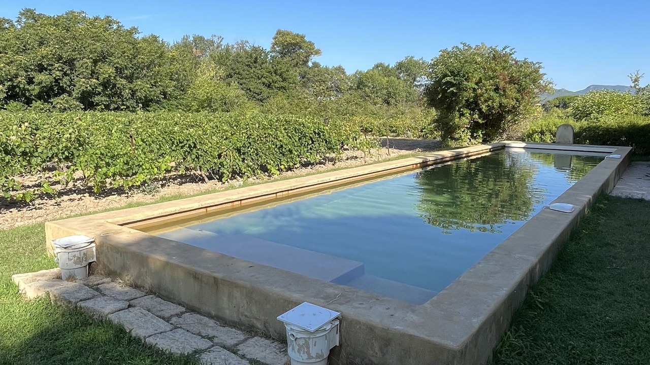 Photo of Outdoor in Saint-Pierre-de-Vassols