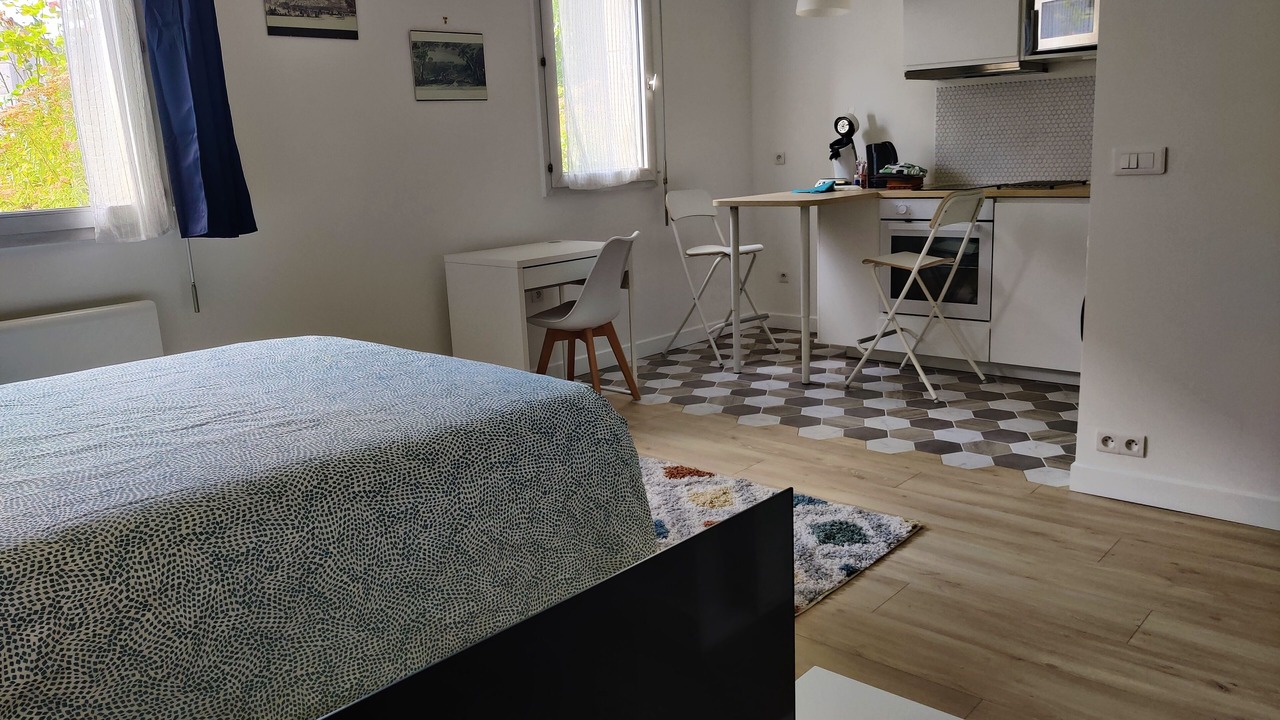 Photo of Bedroom in Bagneux