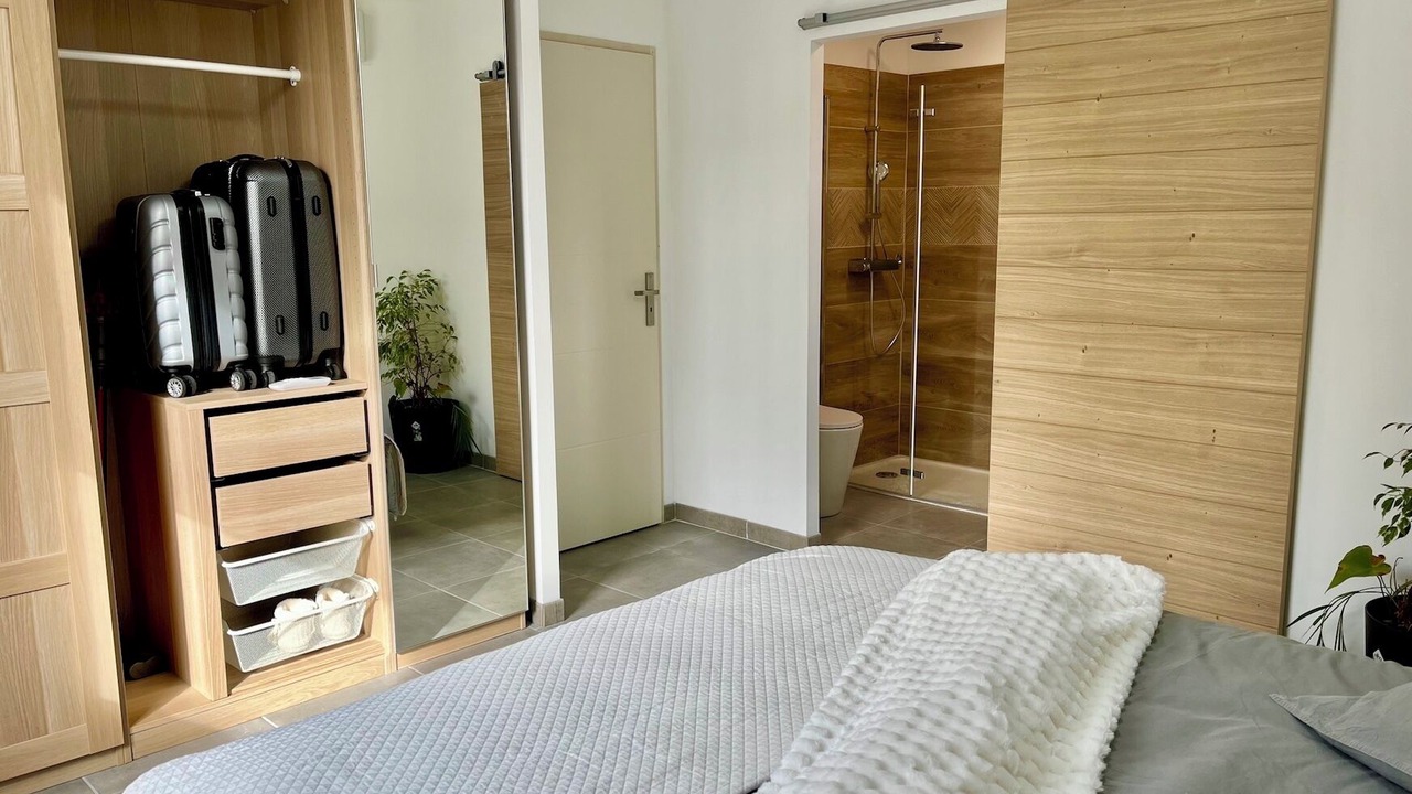 Photo of Bedroom in Malemort-du-Comtat