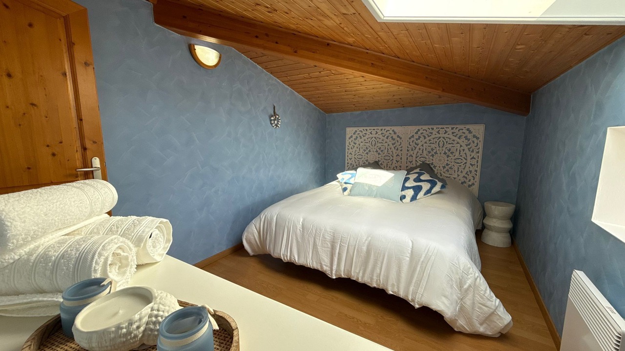 Photo of Bedroom in Rhone Crussol