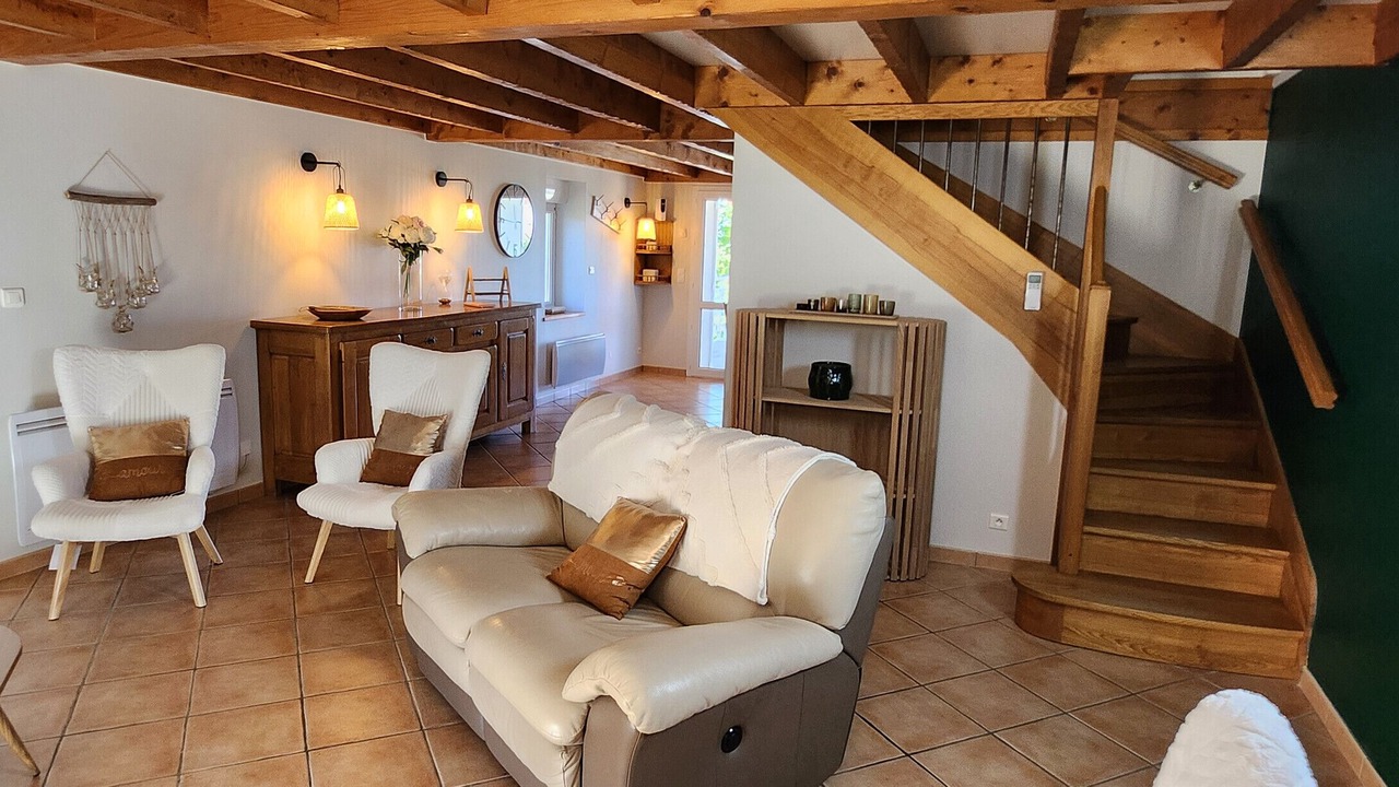 Photo of Livingroom in Rhone Crussol