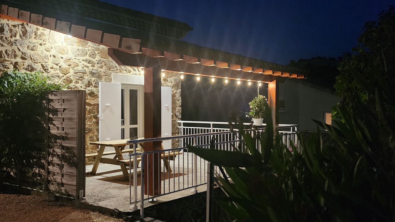 Photo of Patio Balcony in Rhone Crussol