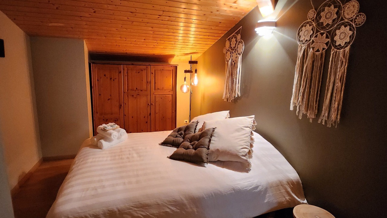 Photo of Bedroom in Rhone Crussol