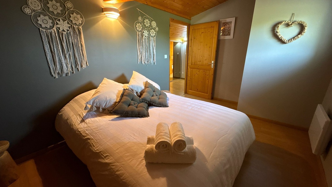 Photo of Bedroom in Rhone Crussol