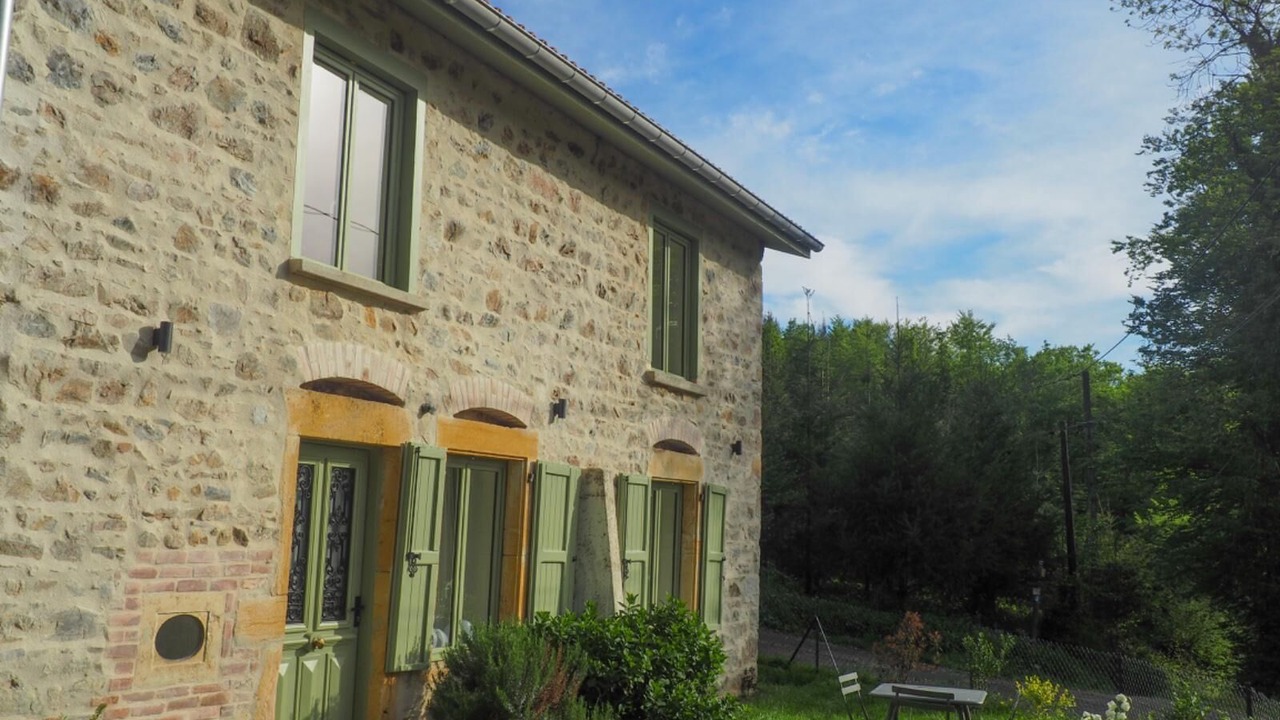 Photo of Outdoor in Saint-Bonnet-des-Bruyeres
