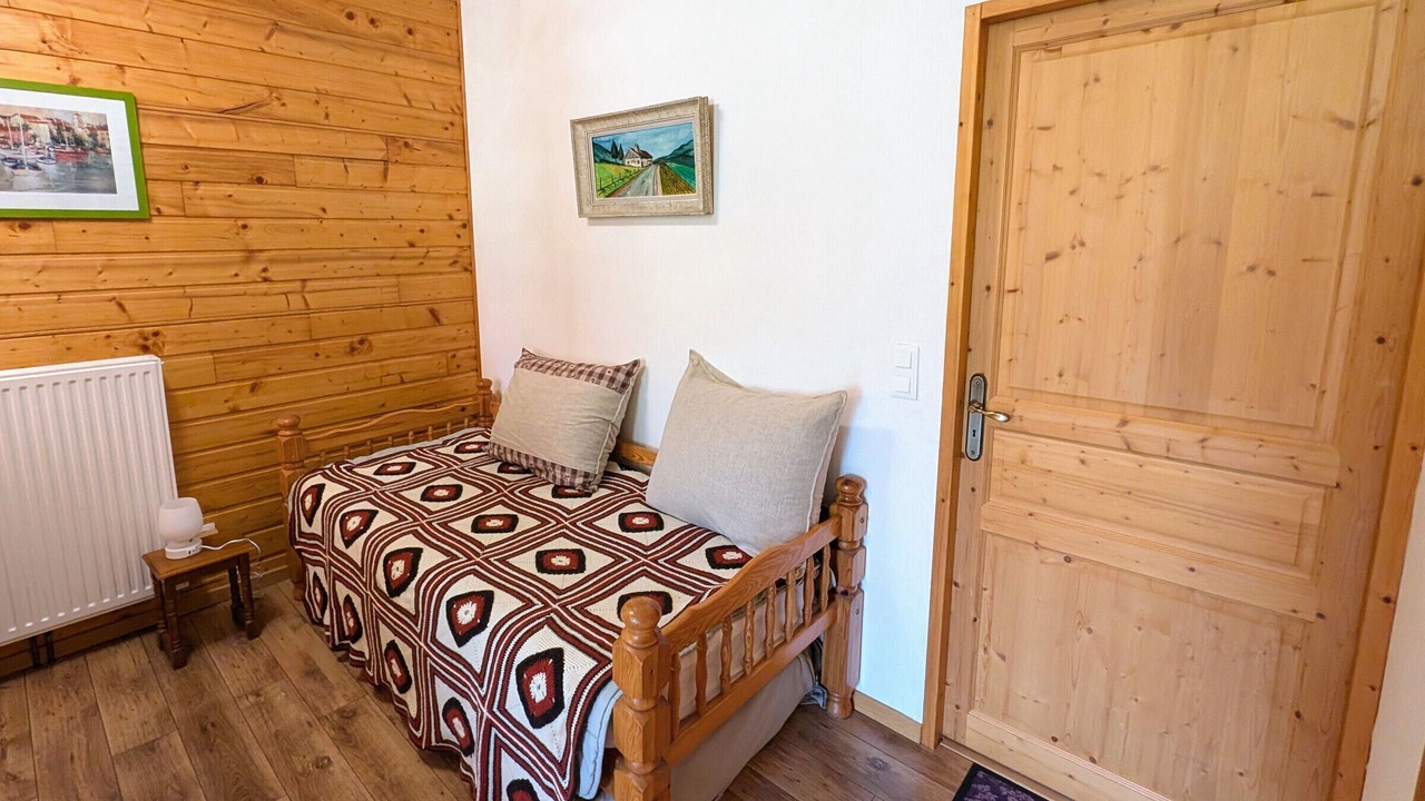 Photo of Bedroom in Montigny-les-Cherlieu