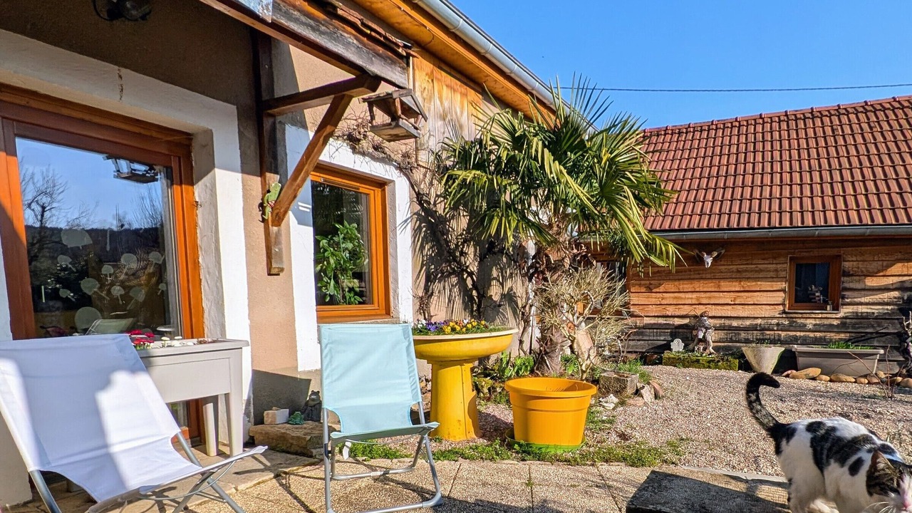 Photo of Patio Balcony in Coulevon