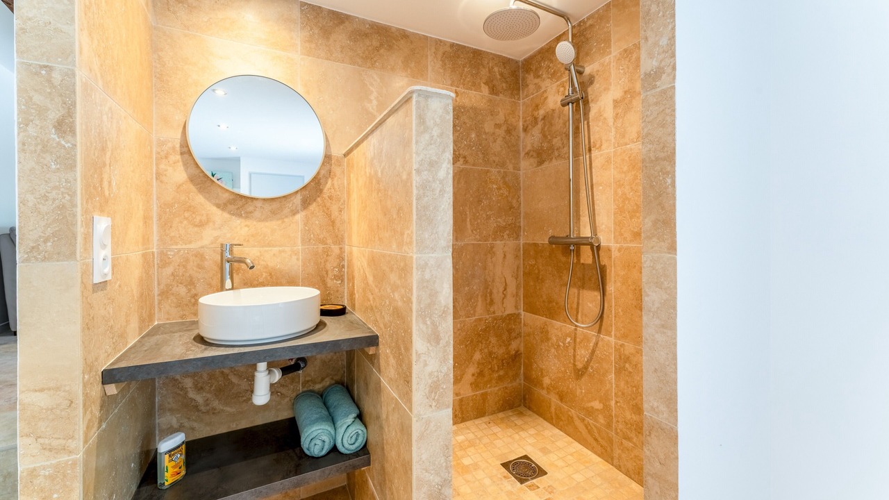 Photo of Bathroom in Mornas