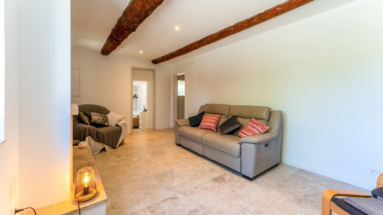 Photo of Livingroom in Mornas