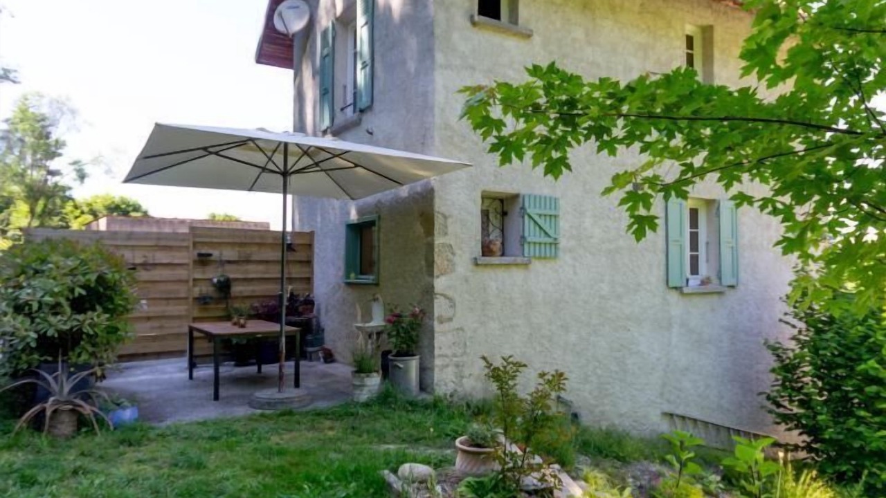 Photo of Patio Balcony in Chanaz