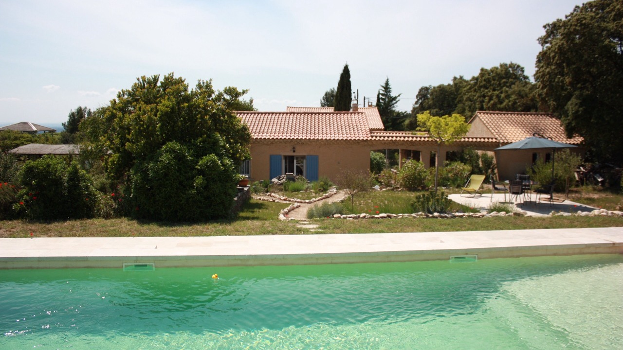 Photo of Outdoor in Saint-Pierre-de-Vassols