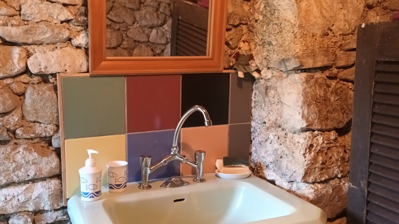 Photo of Bathroom in Roynac