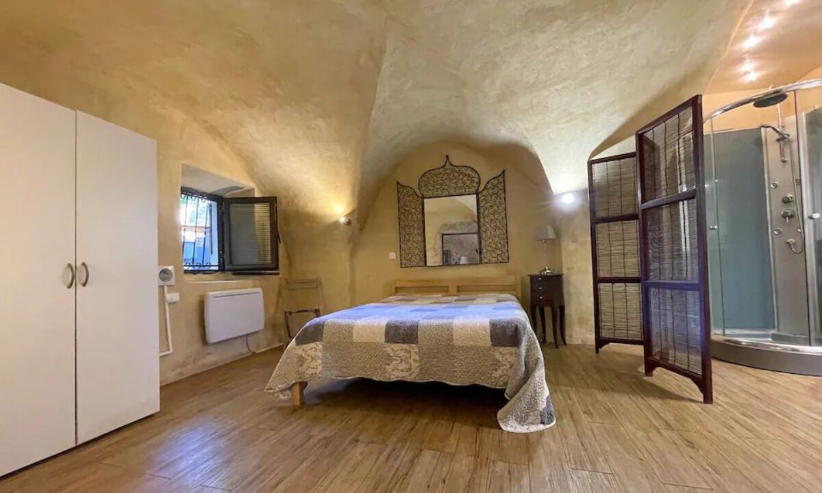 Photo of Bedroom in La Garde-Adhemar