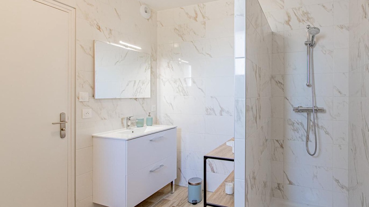 Photo of Bathroom in Bois-Sainte-Marie