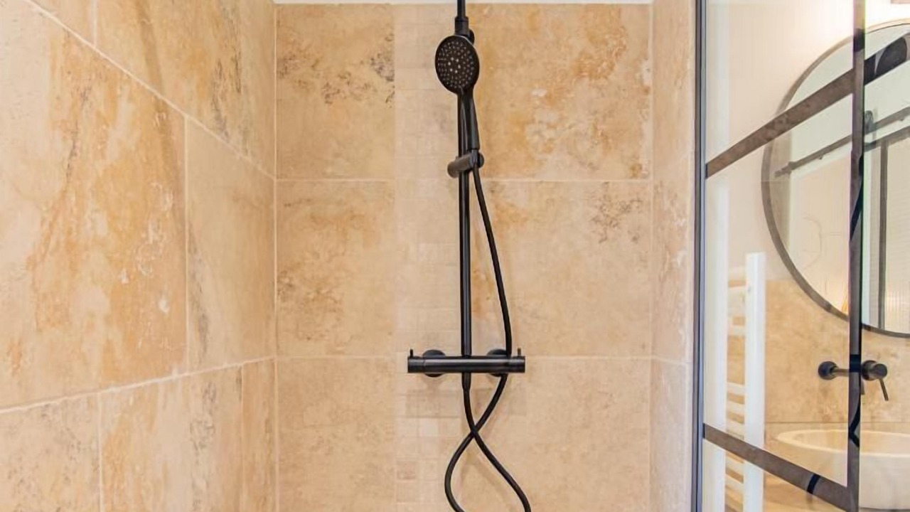 Photo of Bathroom in Volesvres