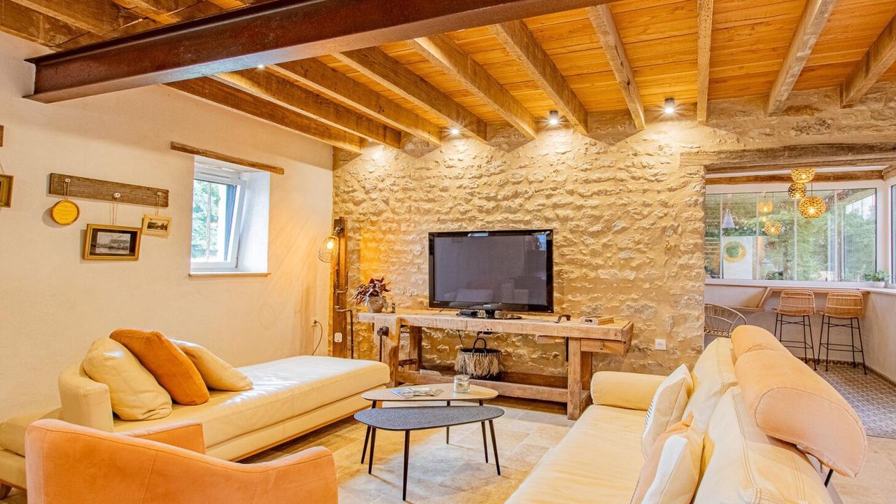 Photo of Livingroom in Volesvres