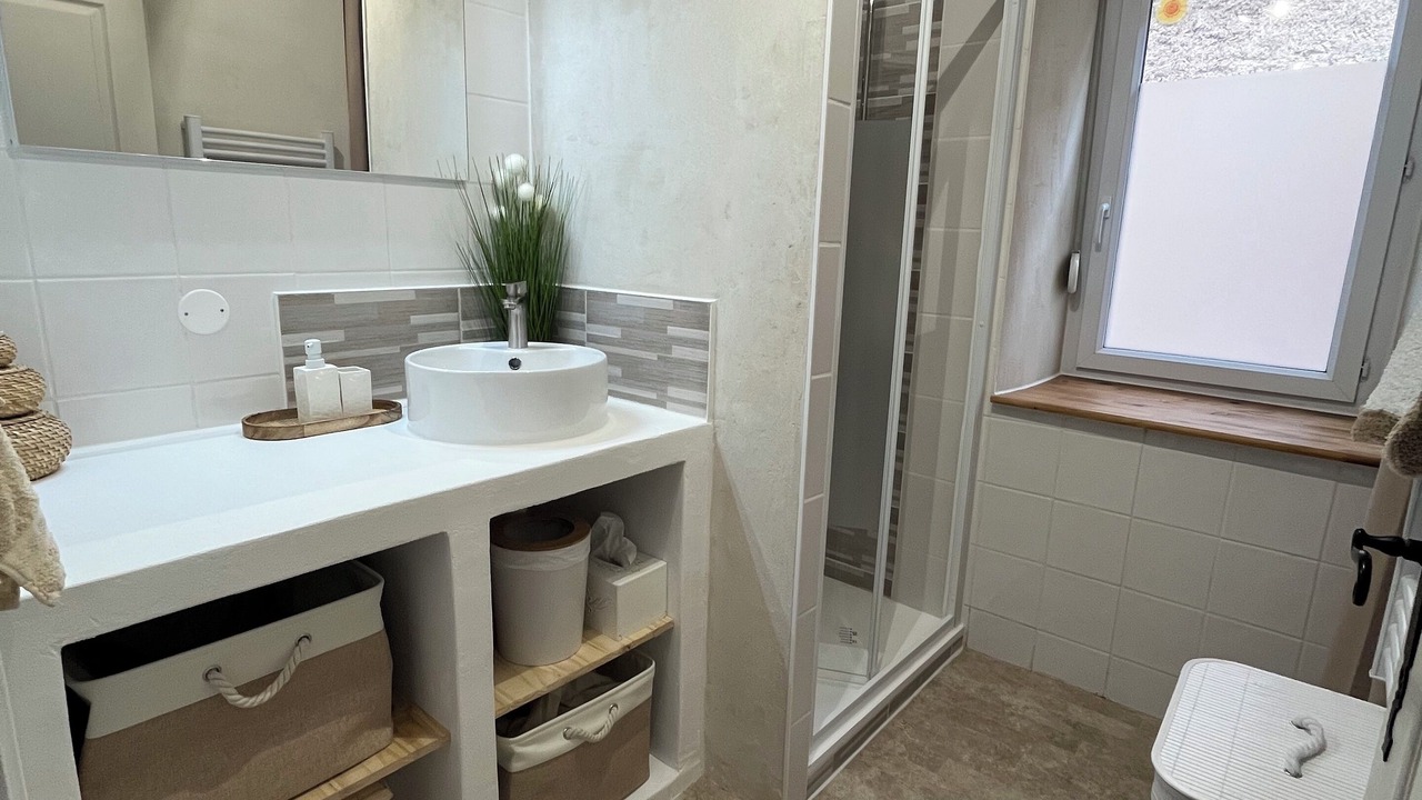 Photo of Bathroom in Dompierre-sur-Besbre