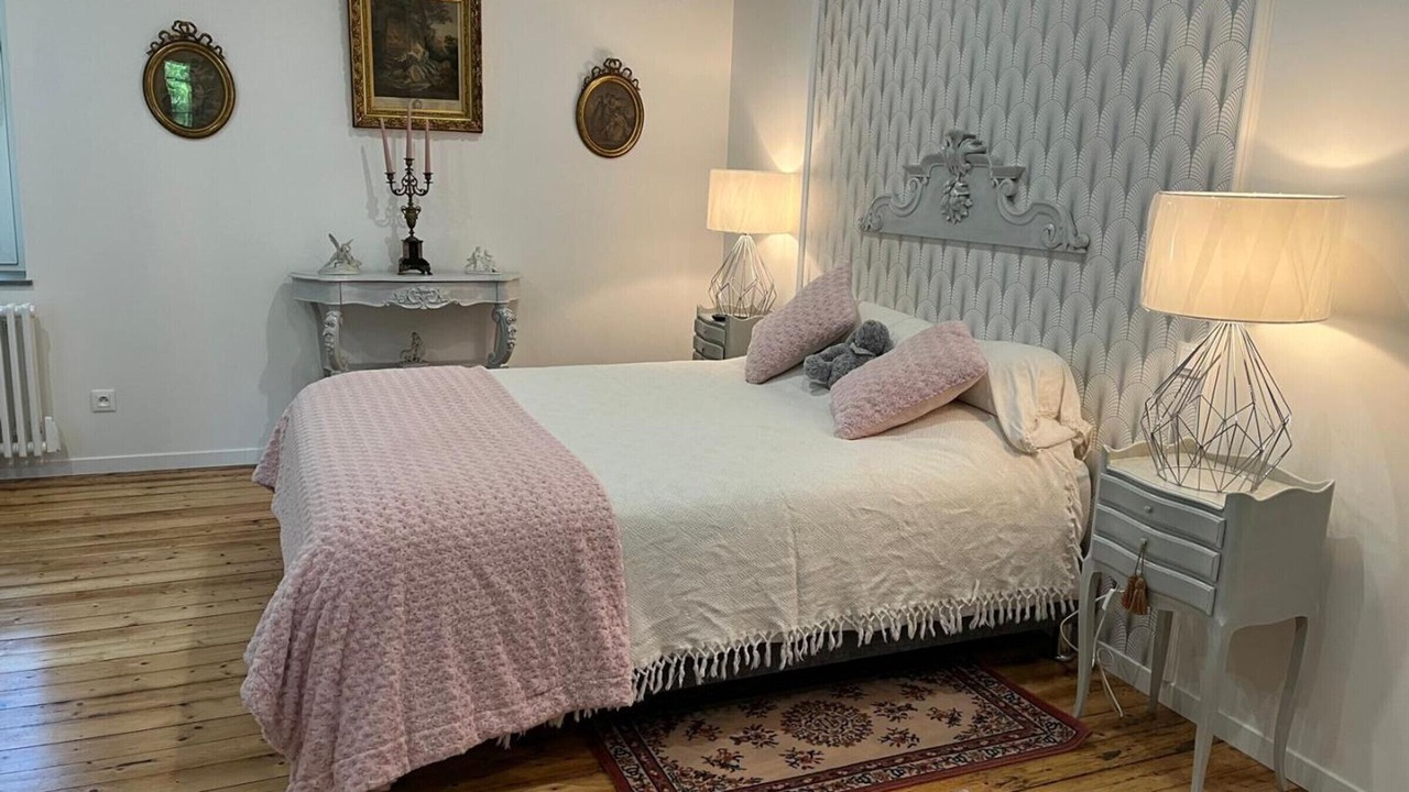 Photo of Bedroom in Souvigny