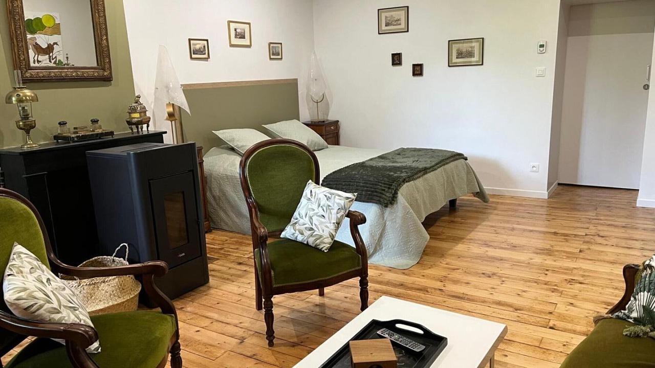 Photo of Bedroom in Souvigny