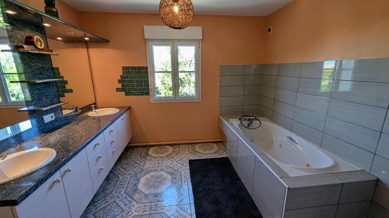 Photo of Bathroom in Fretigney-et-Velloreille