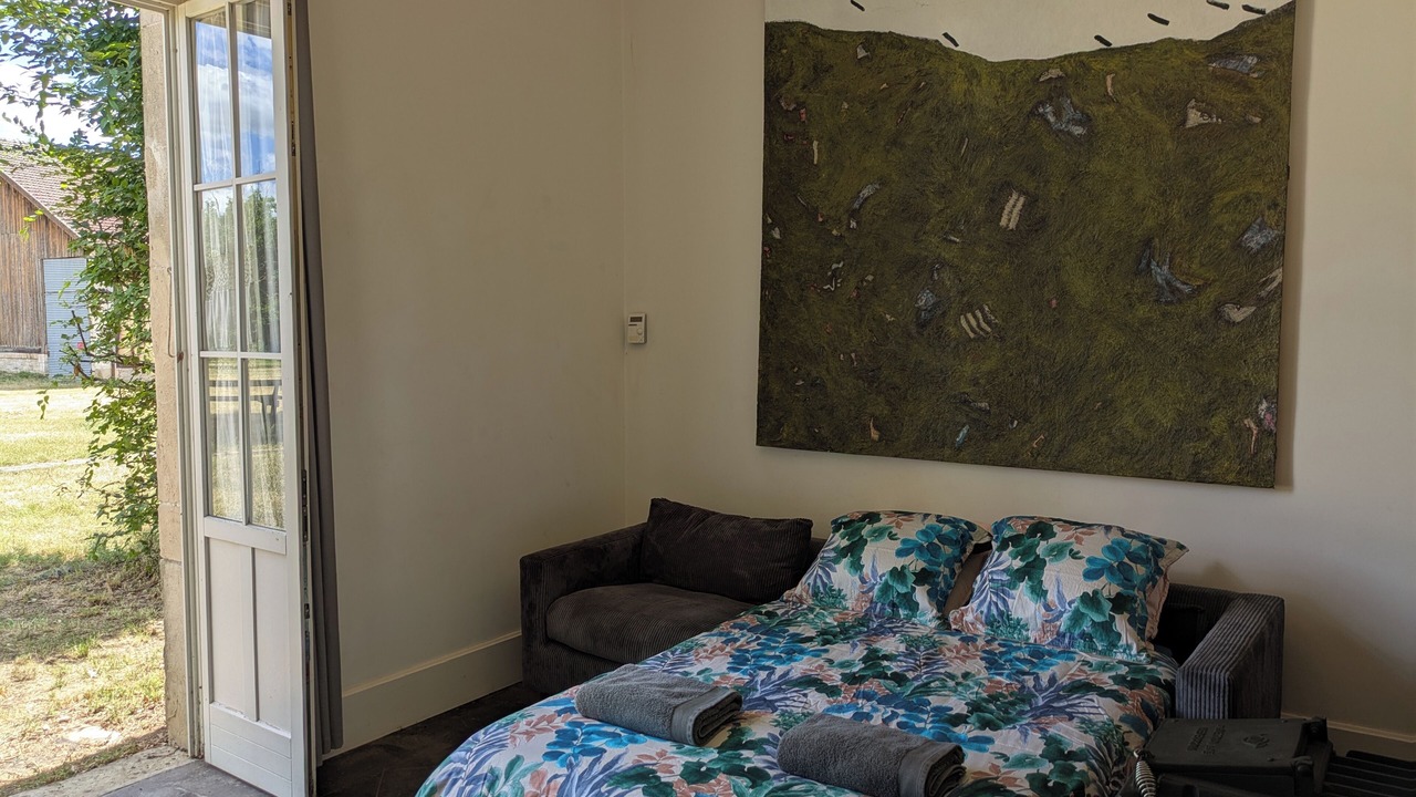 Photo of Bedroom in Saint-Gengoux-le-National