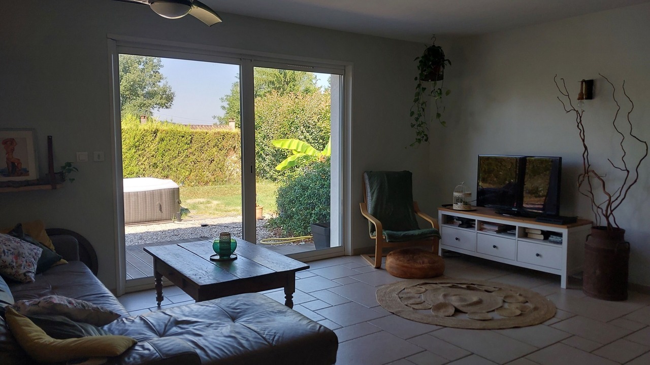 Photo of Livingroom in Eurre