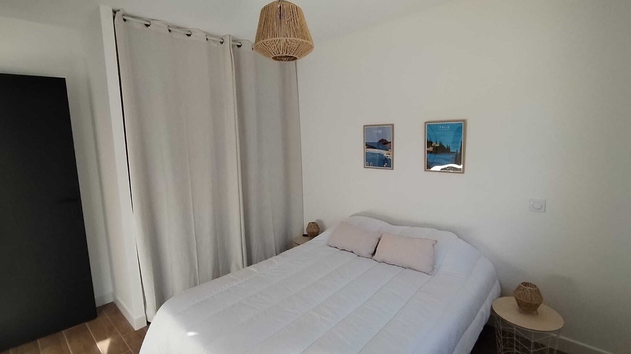 Photo of Bedroom in Rochemaure