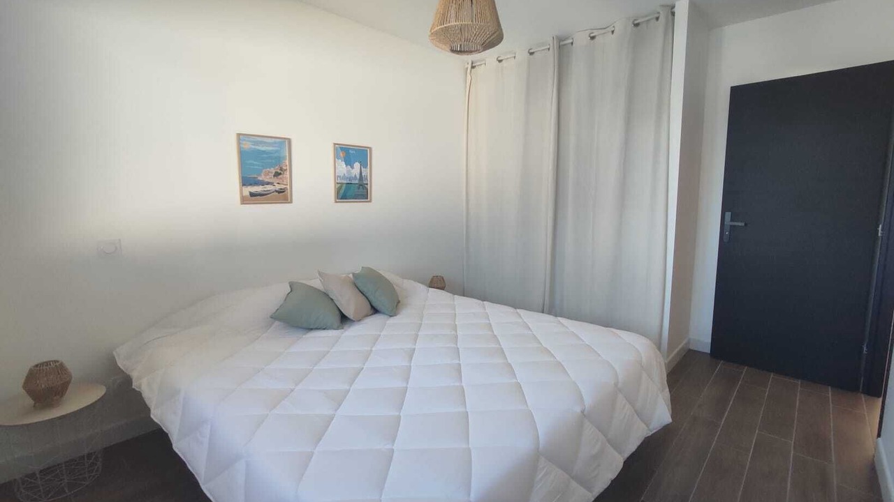 Photo of Bedroom in Rochemaure