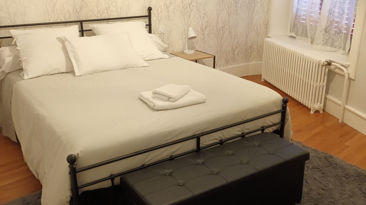 Photo of Bedroom in Cuiseaux