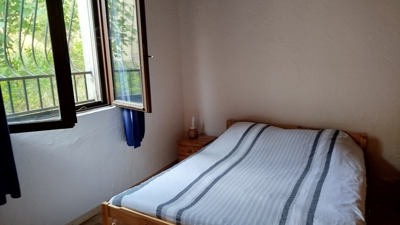 Photo of Bedroom in Villeneuve-de-Berg