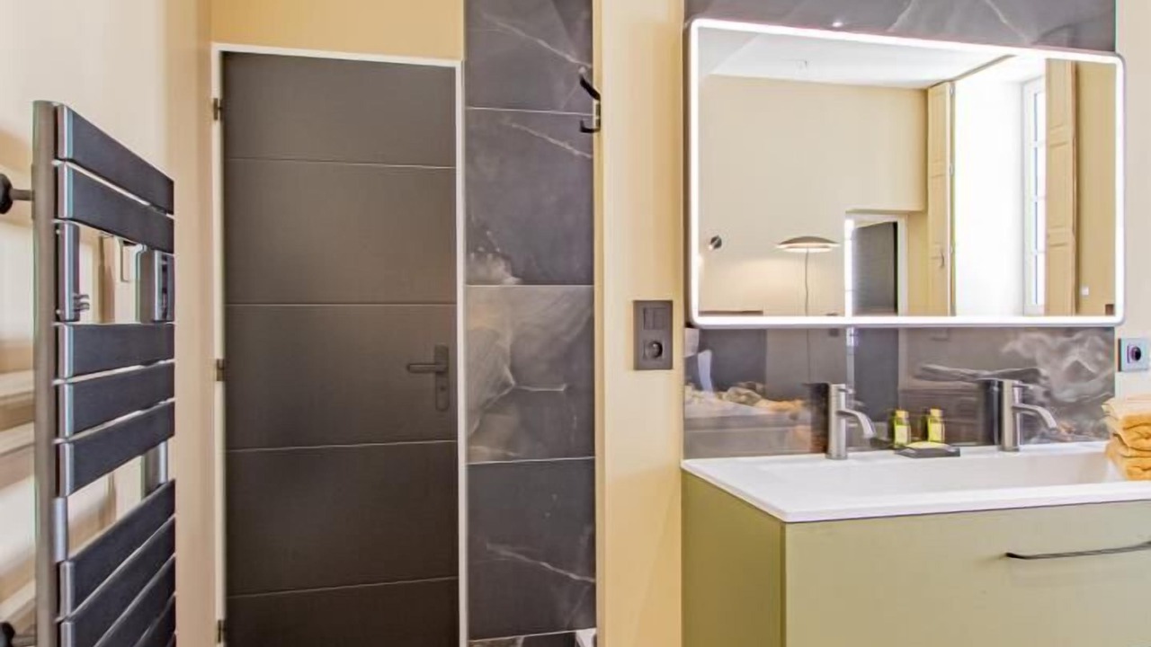 Photo of Bathroom in Louhans