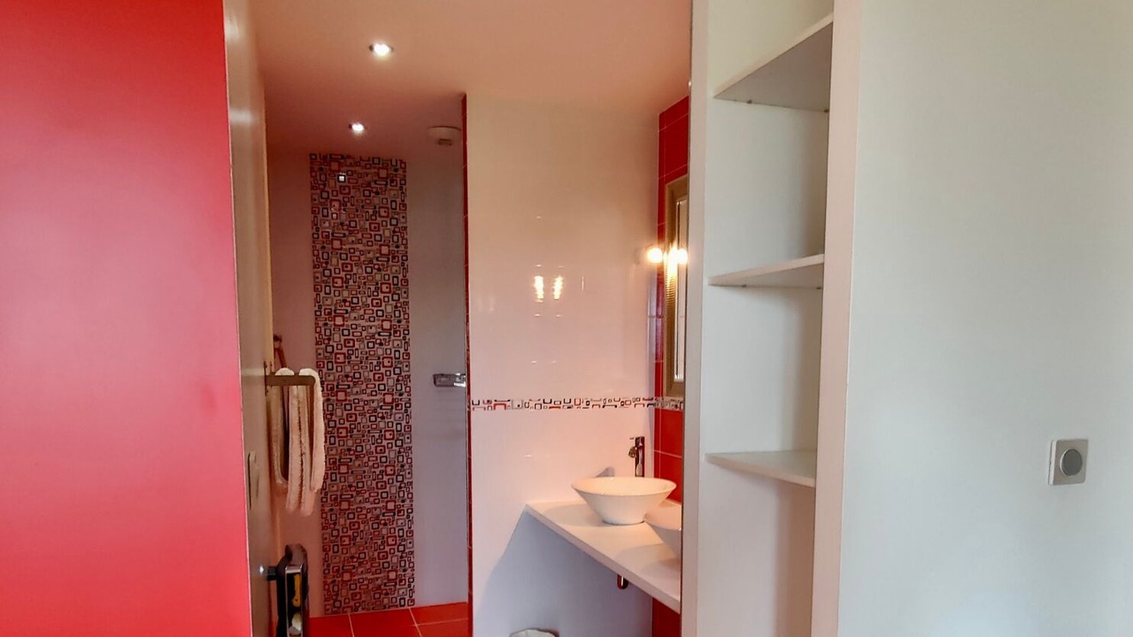 Photo of Bathroom in Graffigny-Chemin