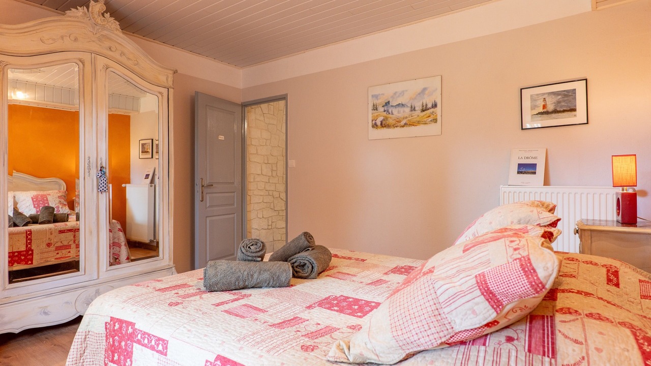 Photo of Bedroom in Chateauneuf-du-Rhone