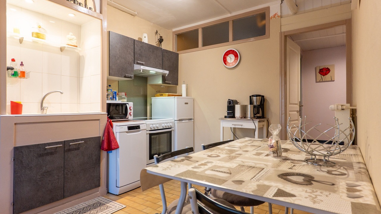 Photo of Kitchen in Chateauneuf-du-Rhone