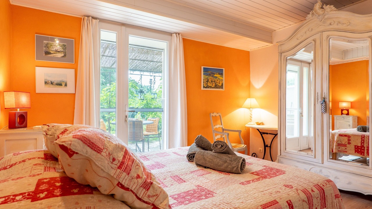 Photo of Bedroom in Chateauneuf-du-Rhone