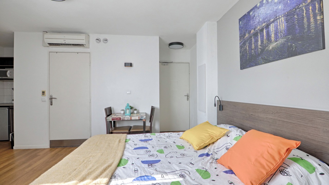 Photo of Bedroom in Le Port sous la Lune