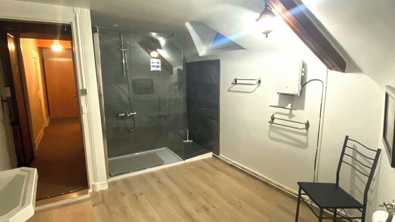 Photo of Bathroom in Sermizelles