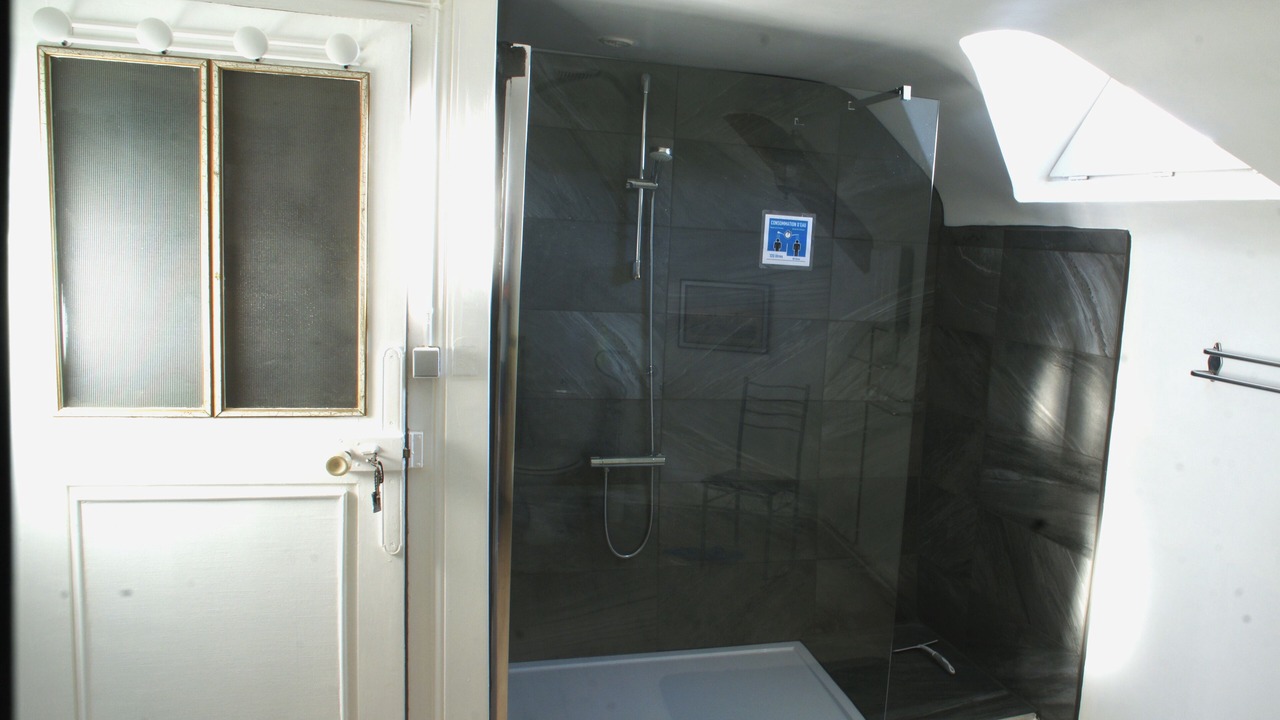 Photo of Bathroom in Sermizelles