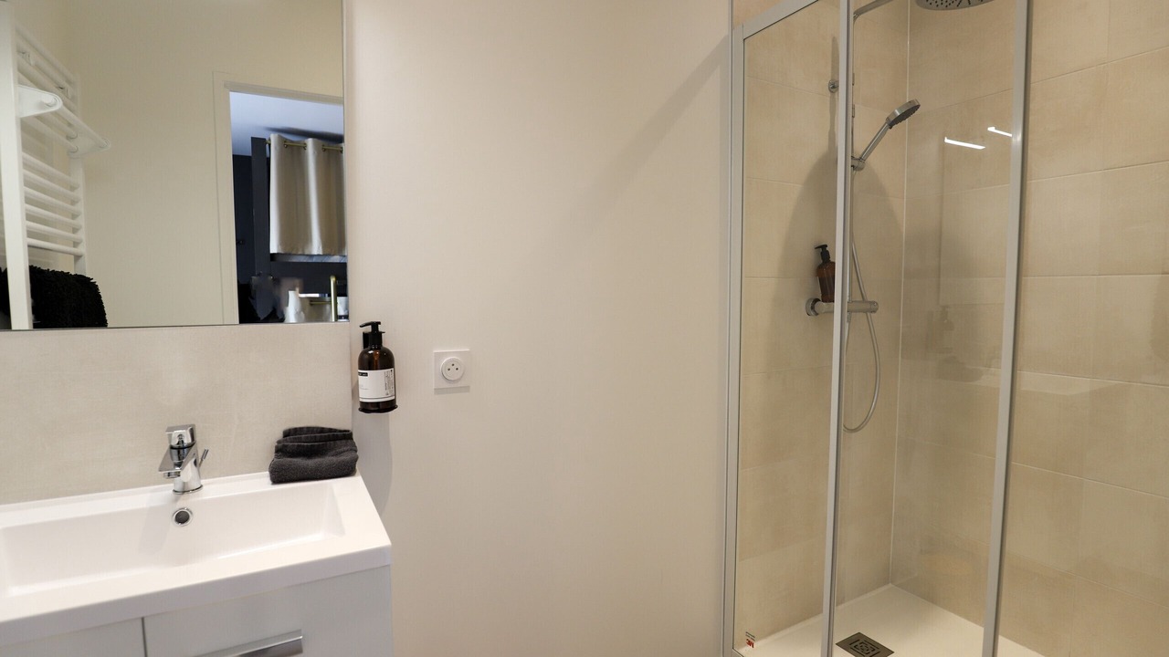 Photo of Bathroom in Neuvy-Grandchamp