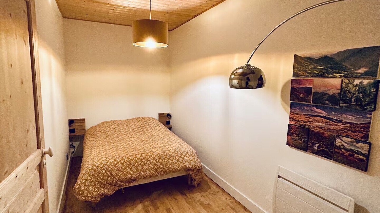 Photo of Bedroom in Saint-Jacques-des-Blats
