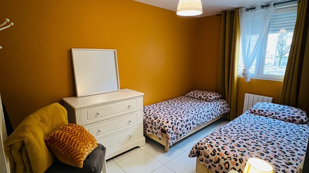 Photo of Bedroom in Villeneuve-le-Roi